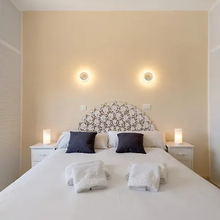 Cristianmar Frontline Sea View Apartment *