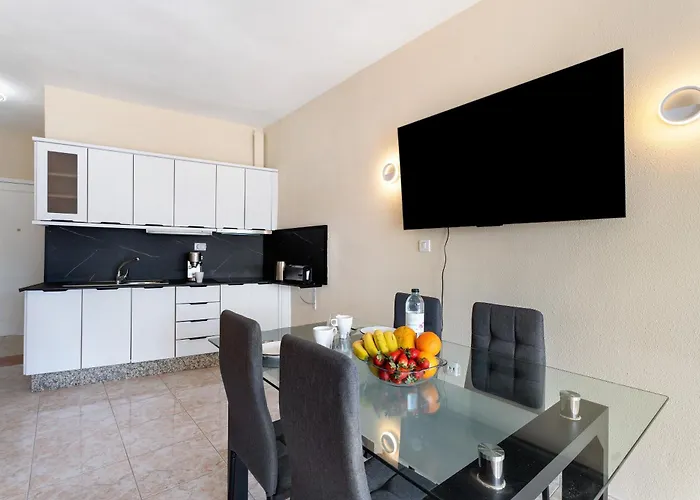 Cristianmar Frontline Sea View Apartment *