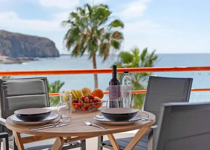 Cristianmar Frontline Sea View Apartment