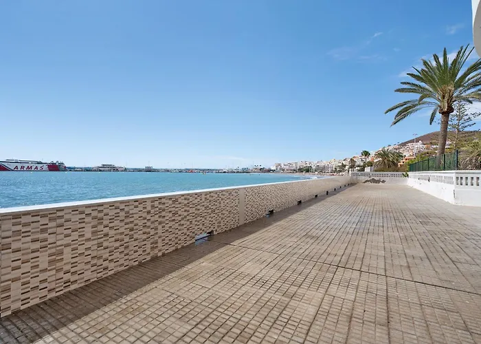 Cristianmar Frontline Sea View Apartment